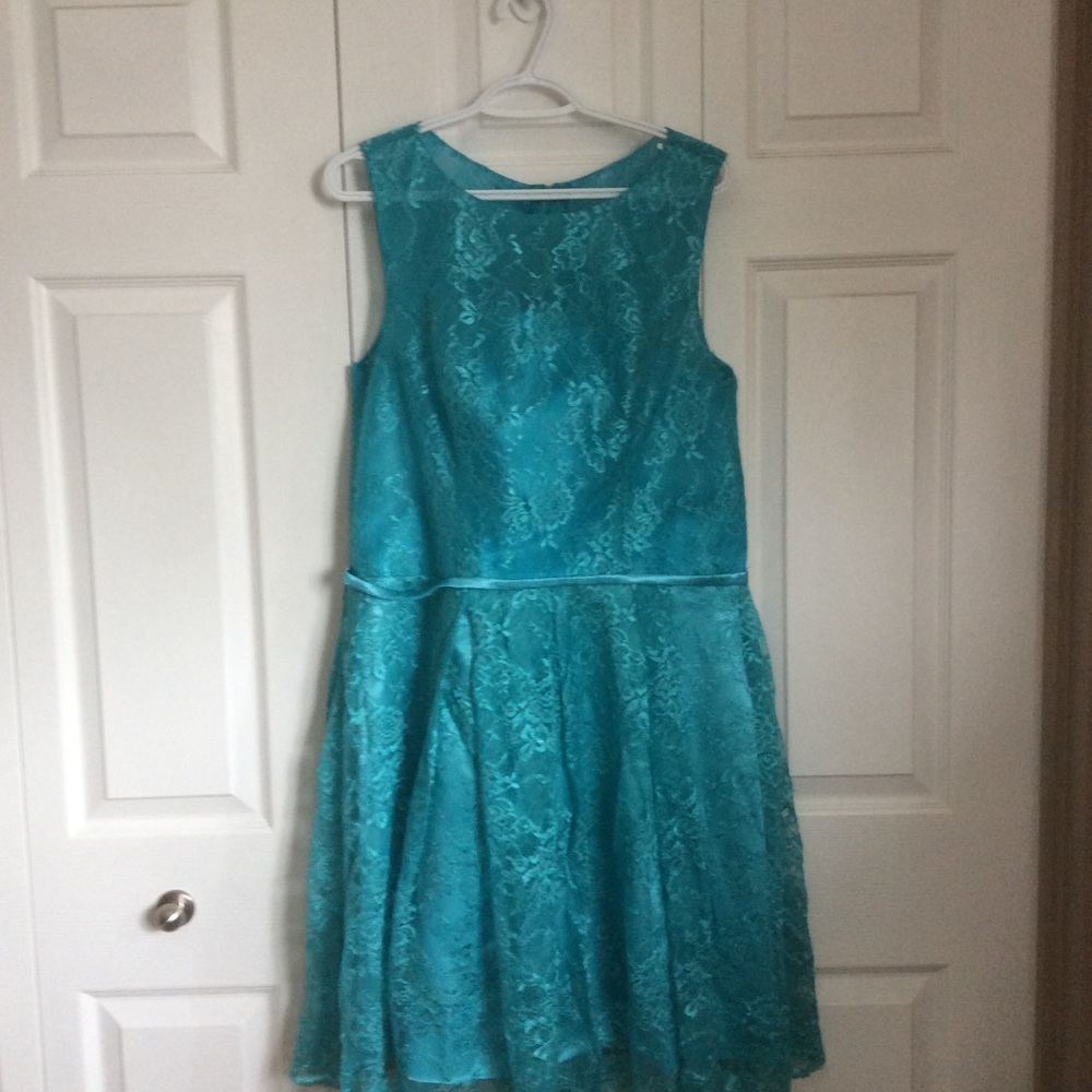 3 Brand new bridesmaids dresses